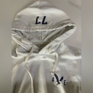 xs white american eagle graphic hoodie